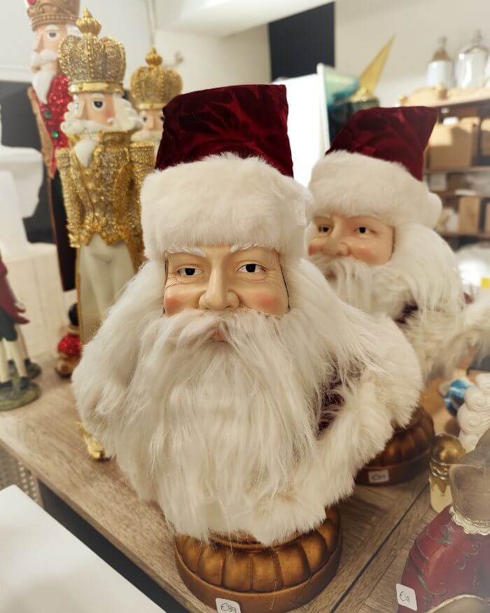 Santa Bust Burgundy White