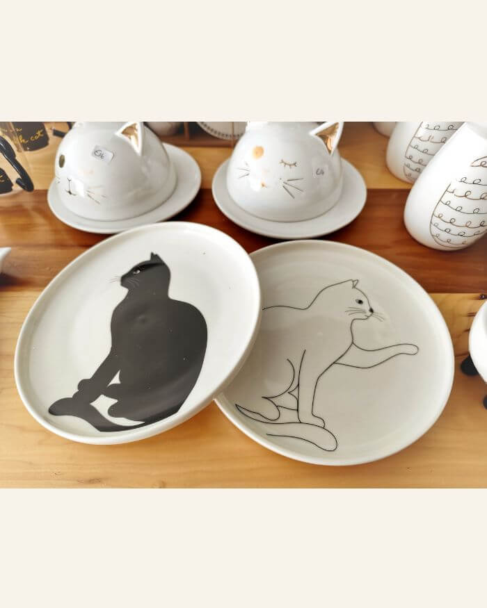 Cat Dessert Plate in White or Black