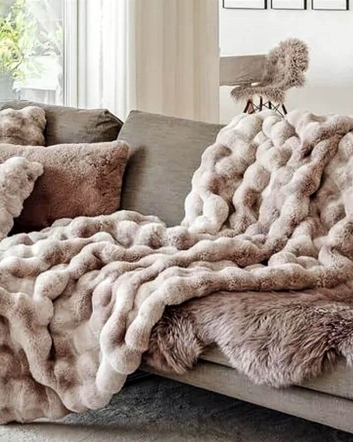 Misty Throw Faux Fur